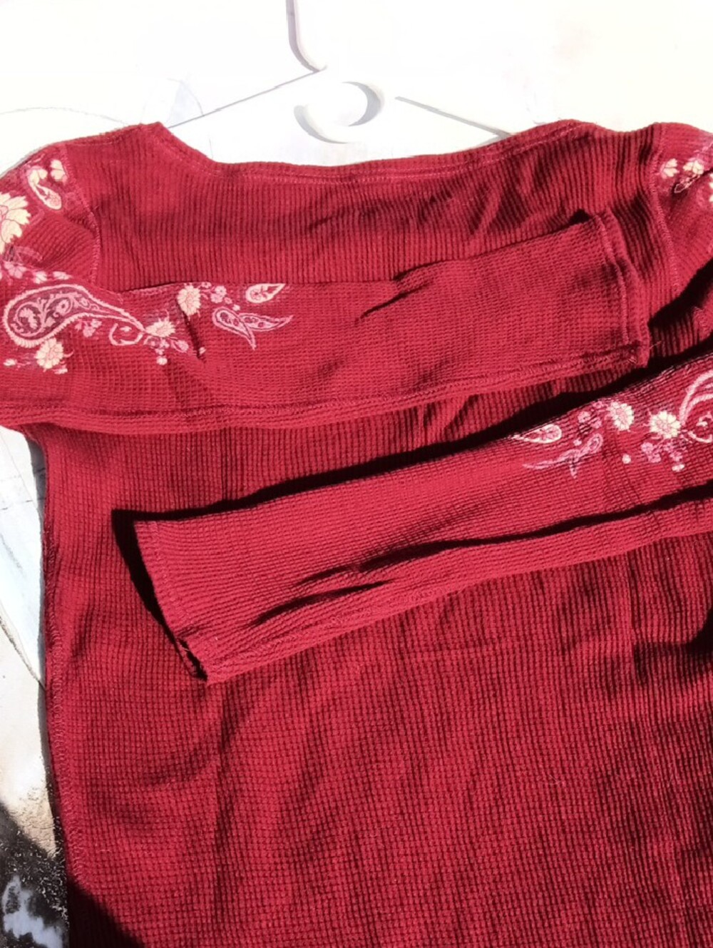 Lucky Brand Red Floral Scoop Neck Ribbed Top - Picture 6 of 6